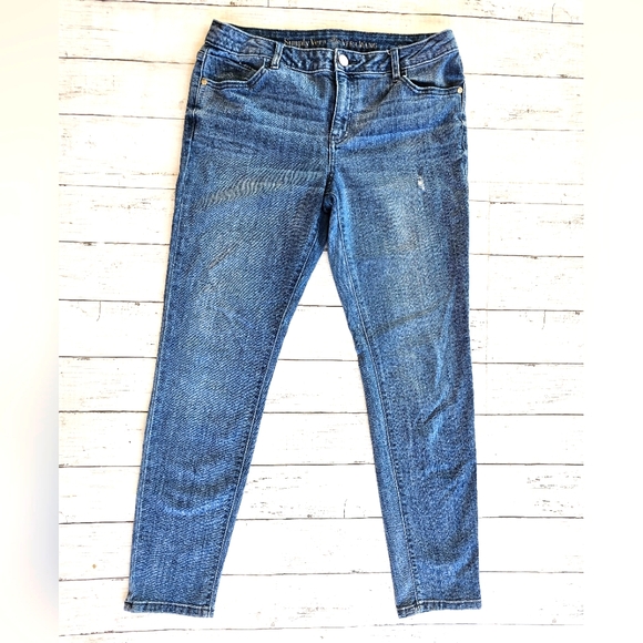 Simply Vera by Vera Wang Skinny Denim Jeans Distressed Stretchy Size 10 Regular - Picture 2 of 9